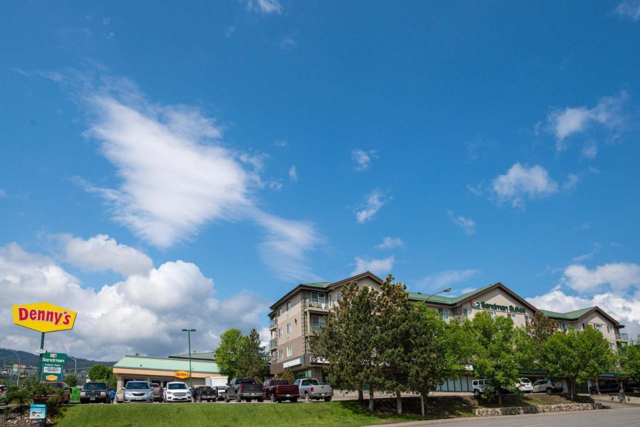 แซนด์แมน โฮเต็ล แอนด์ สวีท วิลเลียมส์เลก Hotel วิลเลียมส์เลค ภายนอก รูปภาพ
