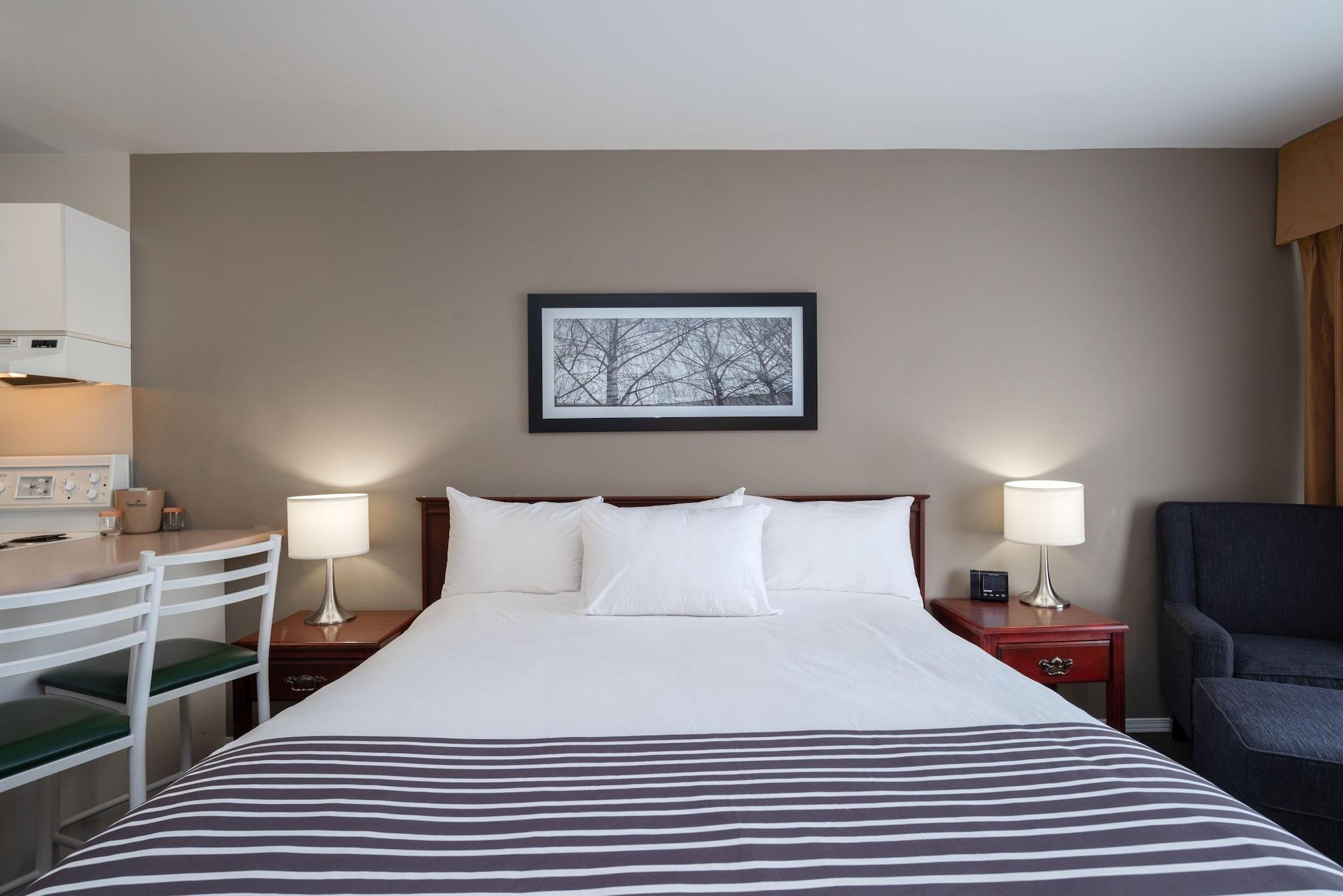 แซนด์แมน โฮเต็ล แอนด์ สวีท วิลเลียมส์เลก Hotel วิลเลียมส์เลค ภายนอก รูปภาพ