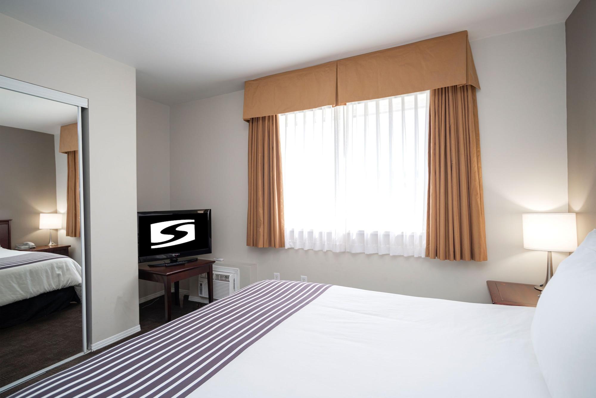 แซนด์แมน โฮเต็ล แอนด์ สวีท วิลเลียมส์เลก Hotel วิลเลียมส์เลค ภายนอก รูปภาพ